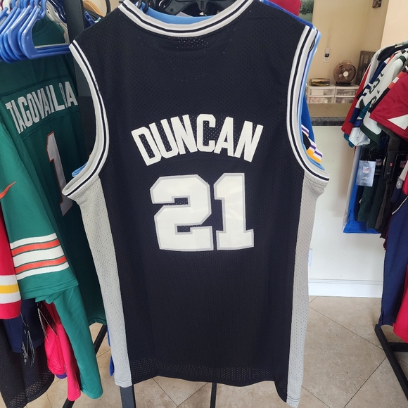 TIM DUNCAN  BLACK SAN ANTONIO SPURS THROWBACK JERSEY - Picture 3 of 5